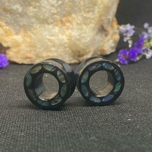 Mother of Pearl ear gauge tunnels 3/4” or 19mm